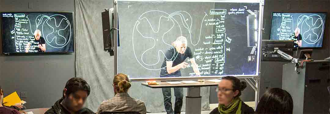 Learning Glass – a different kind of blackboard – Swarthmore College ...
