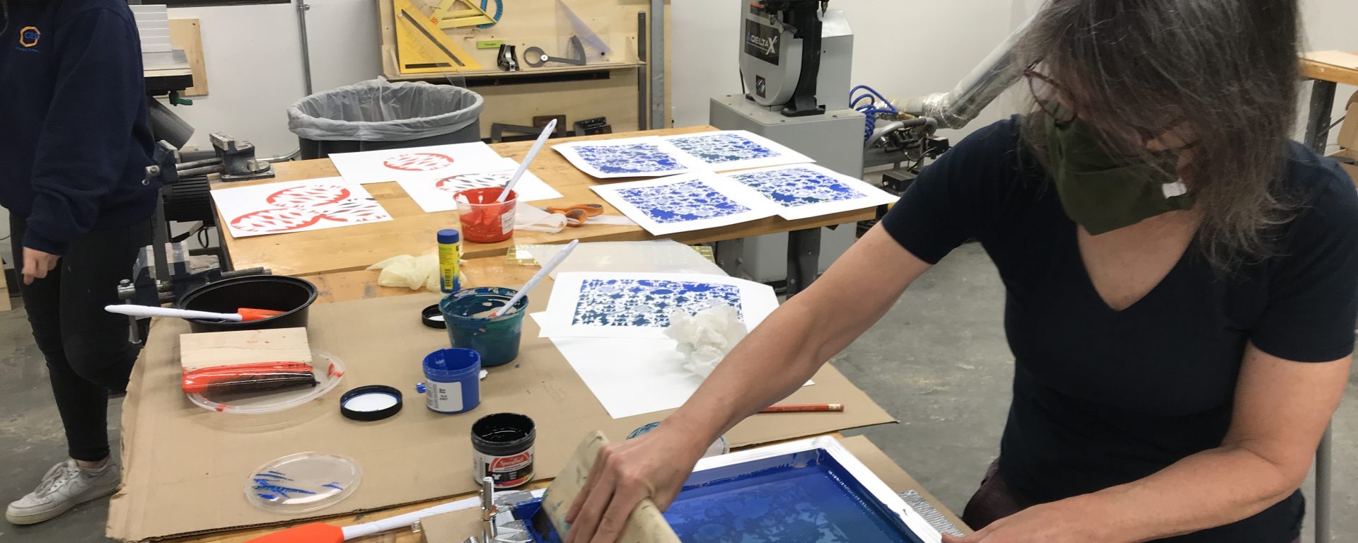 Blog -- How are screens made for screen printing?